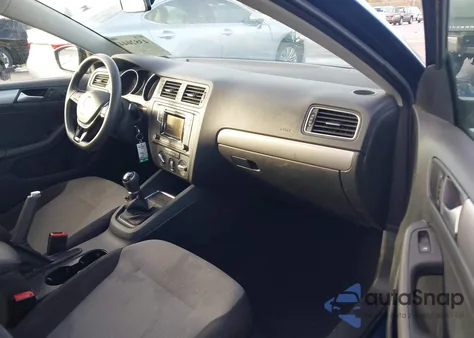 2017 Volkswagen Jetta 1.4T S z USA, uszkodzony, nr VIN 3VW167AJ9HM268604